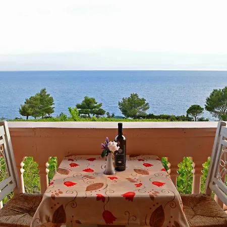 Stella Vineyard * Lourdata (Kefalonia)